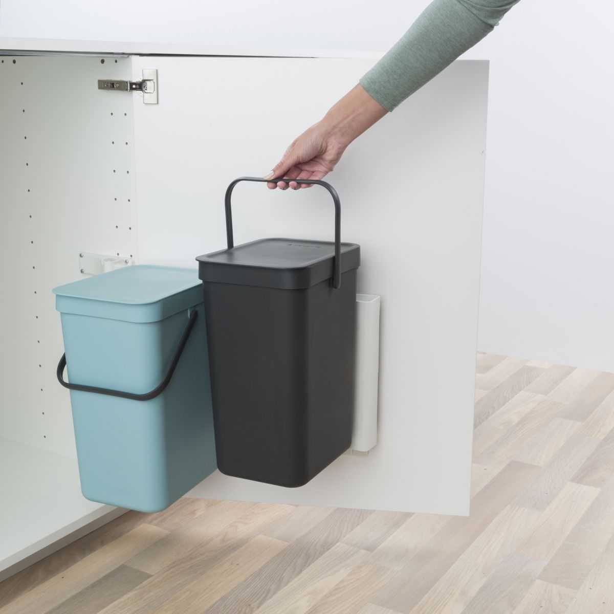 Poubelle BRABANTIA Built-in Bin Sort & G (photo) Poubelle BRABANTIA Built-in Bin Sort & G (photo)